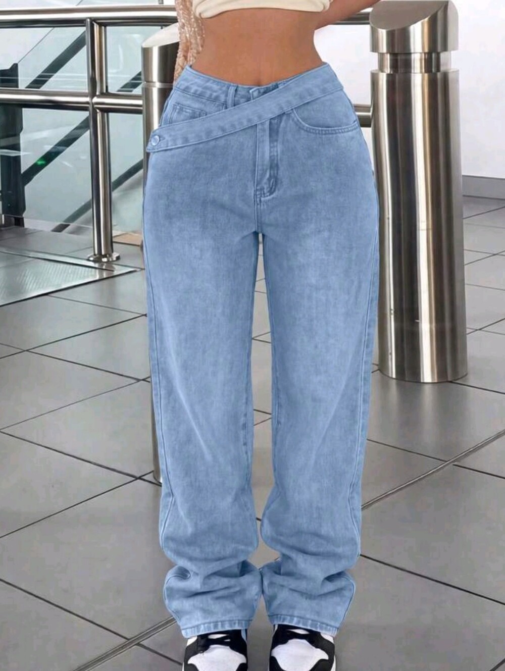 Light Wash Women’s Jeans with Asymmetric Waist Strap - Picture 5 of 5